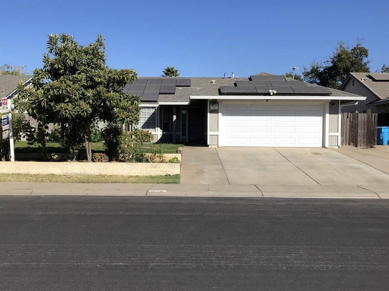 2229 Cecilia Way - Photo 1