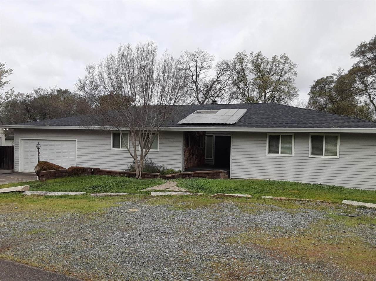 4010 Creekview Court - Photo 1