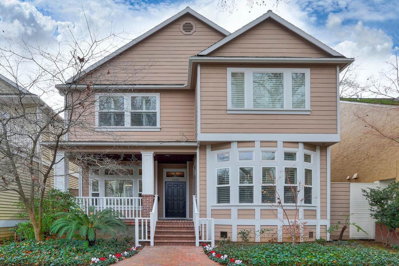2126 I Street - Photo 1