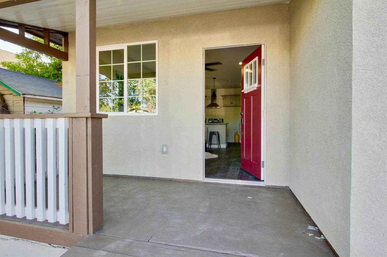 223 Rush Street - Photo 1