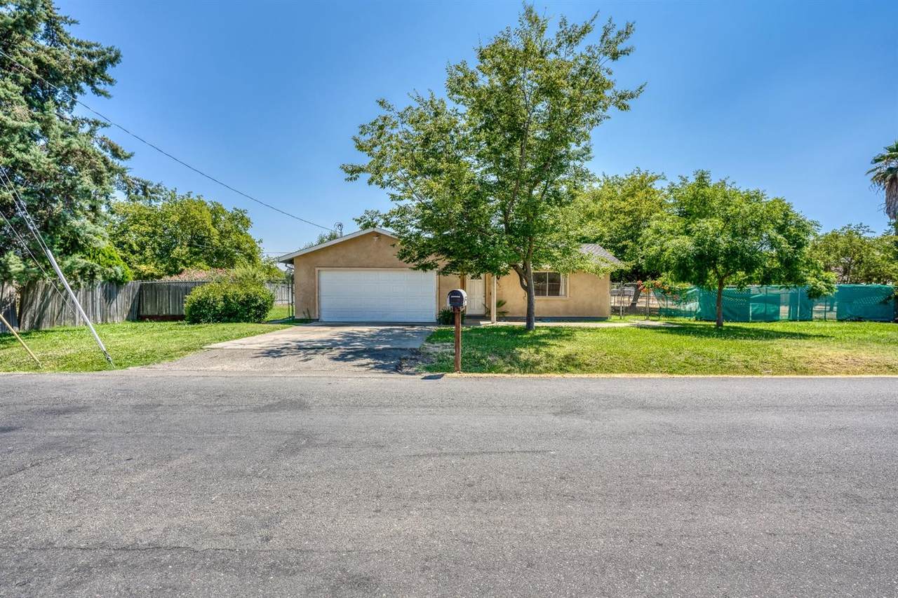 6410 Pomegranate Avenue - Photo 1