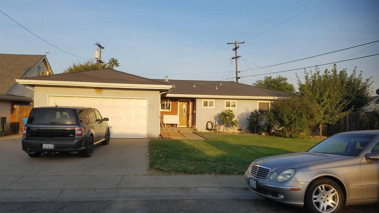 2217 Foust Street - Photo 1