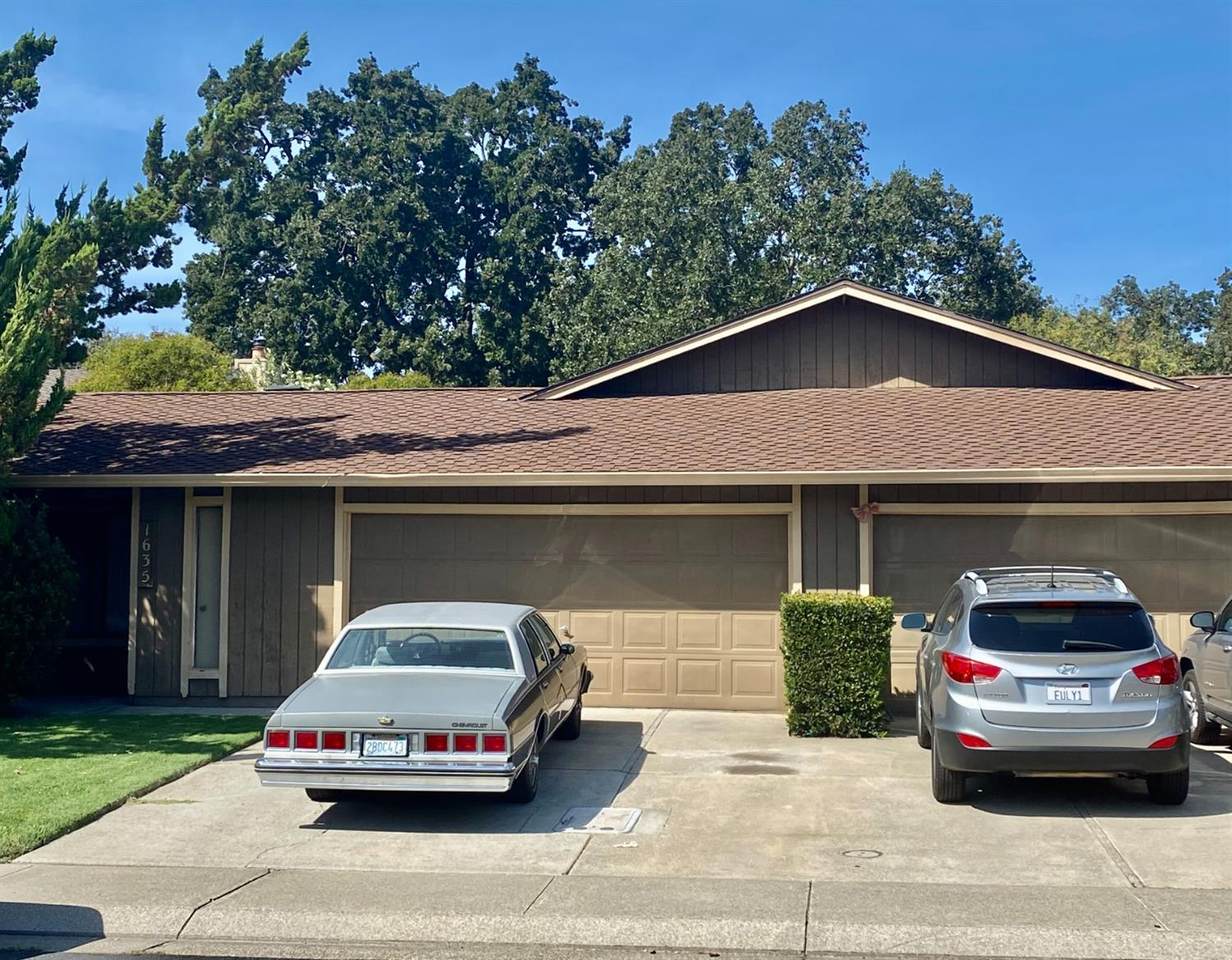1633 Blackoak Drive - Photo 1