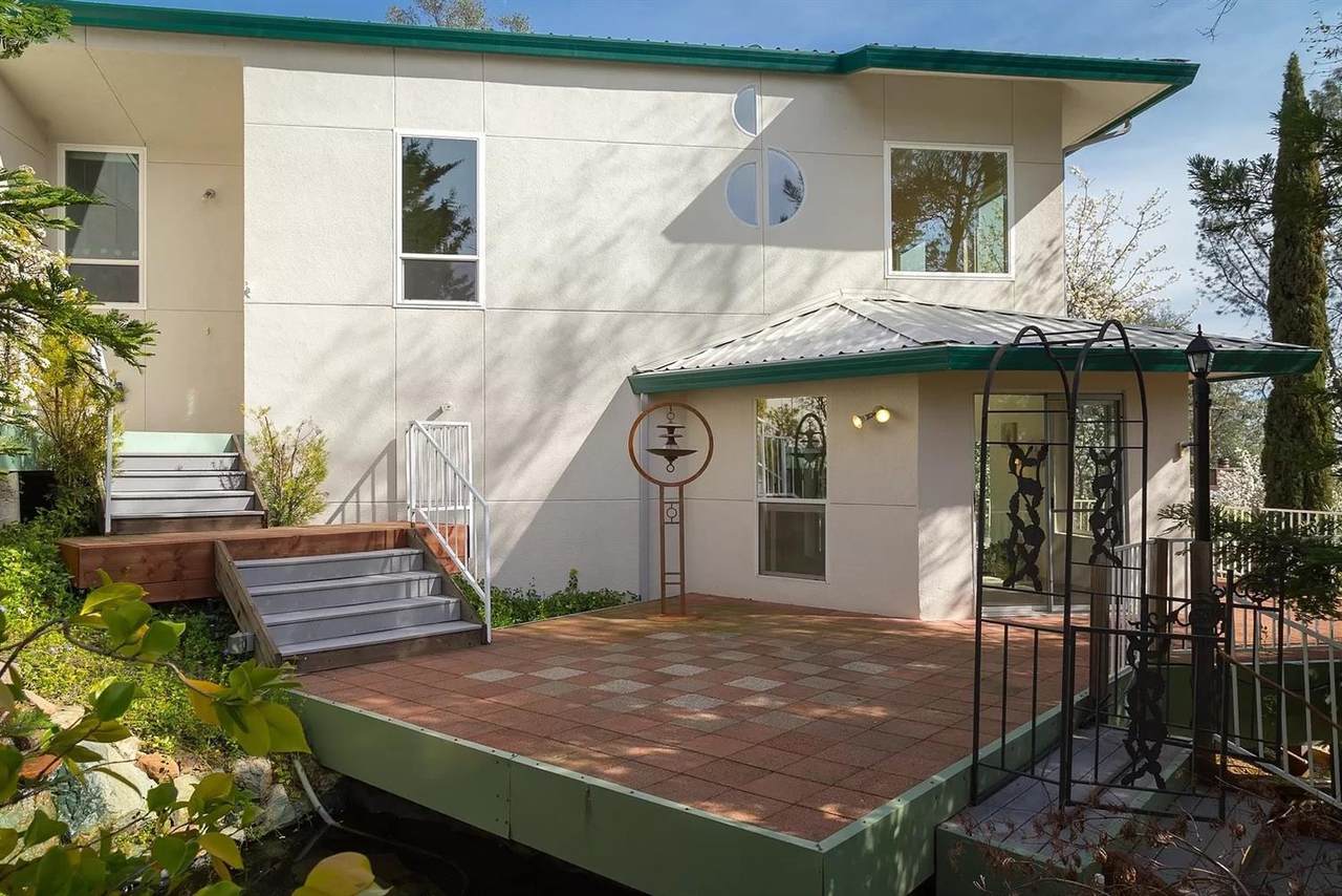 363 Channel Hill Road - Photo 1