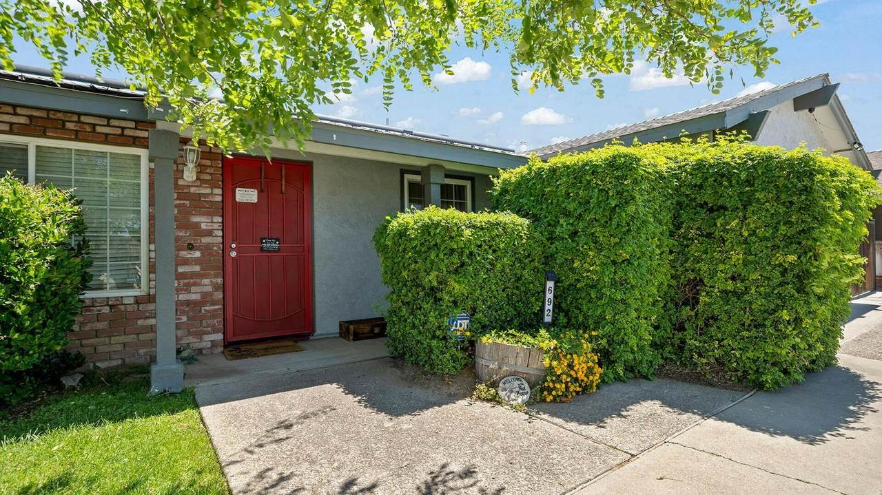 692 Alpine Avenue - Photo 1