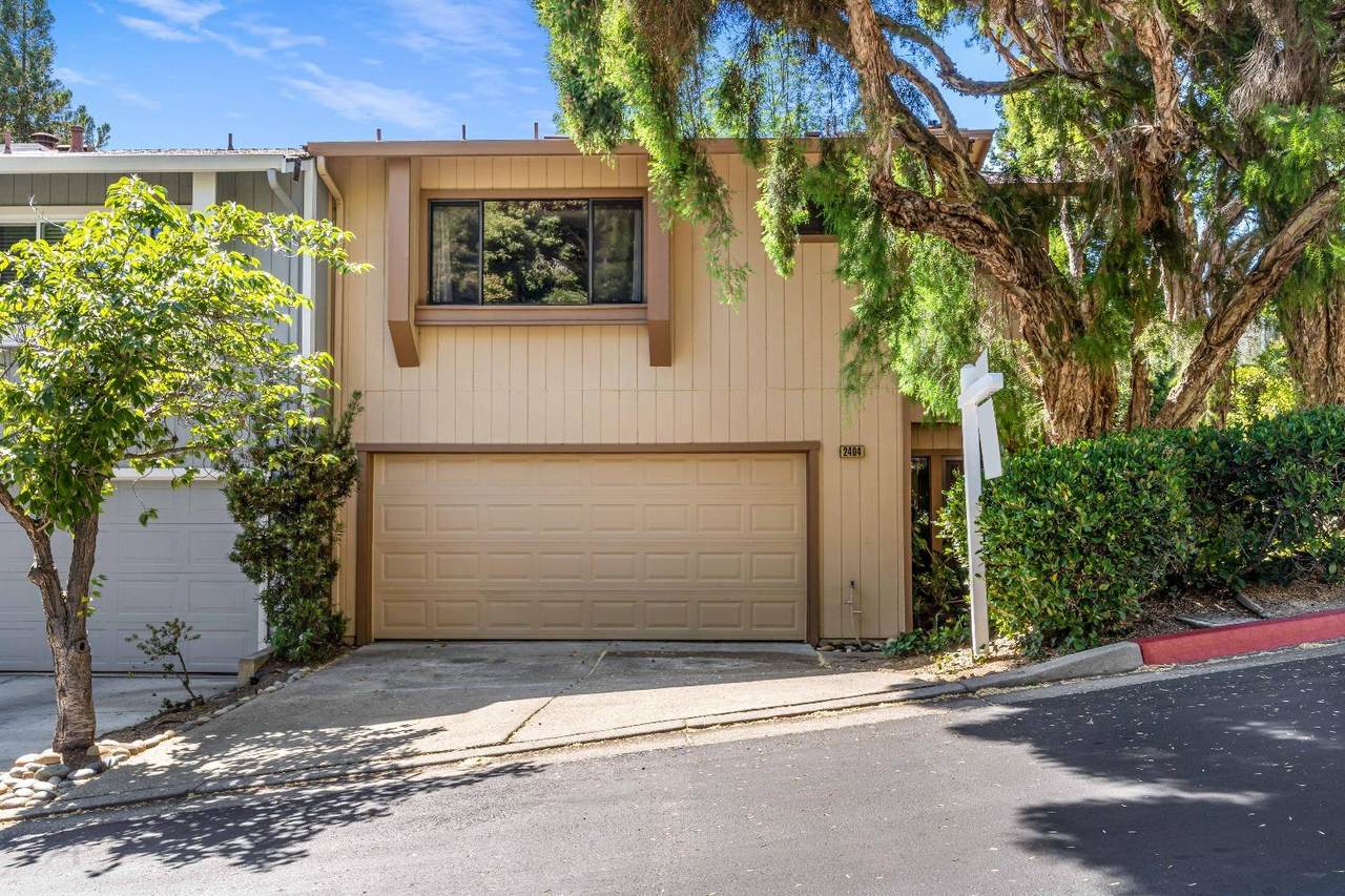 2404 Deer Tree Ct - Photo 1