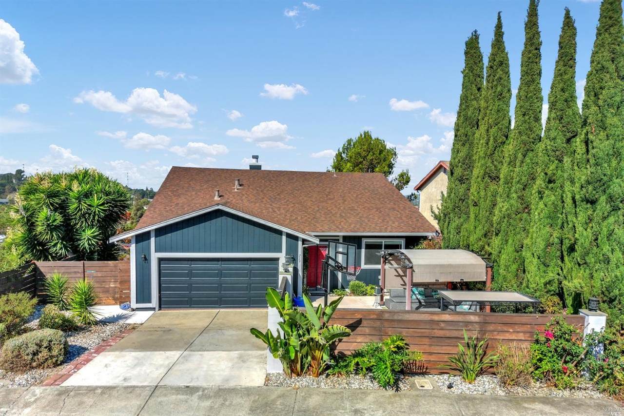 229 Toledo Court - Photo 1