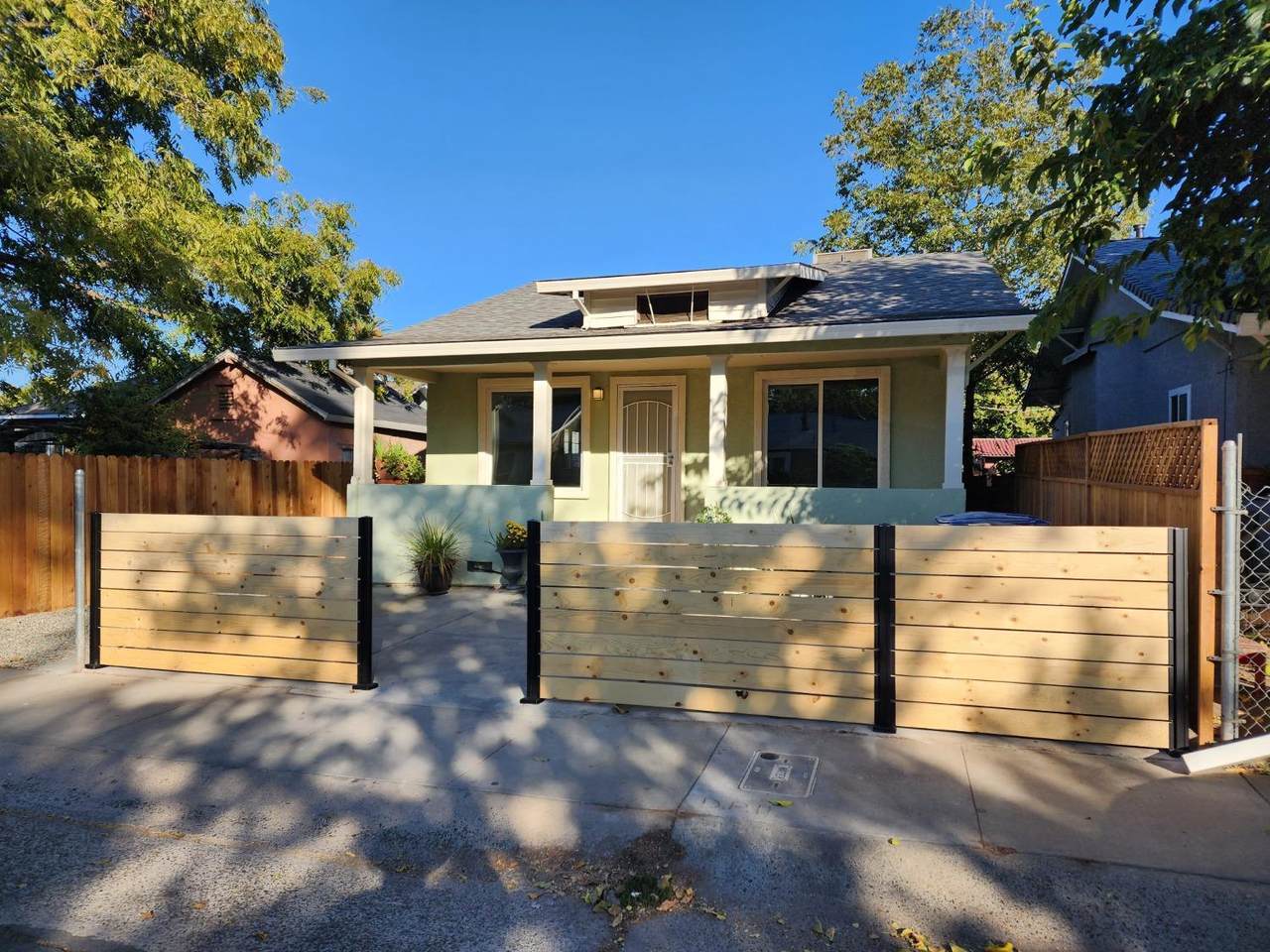3219 38th Street - Photo 1