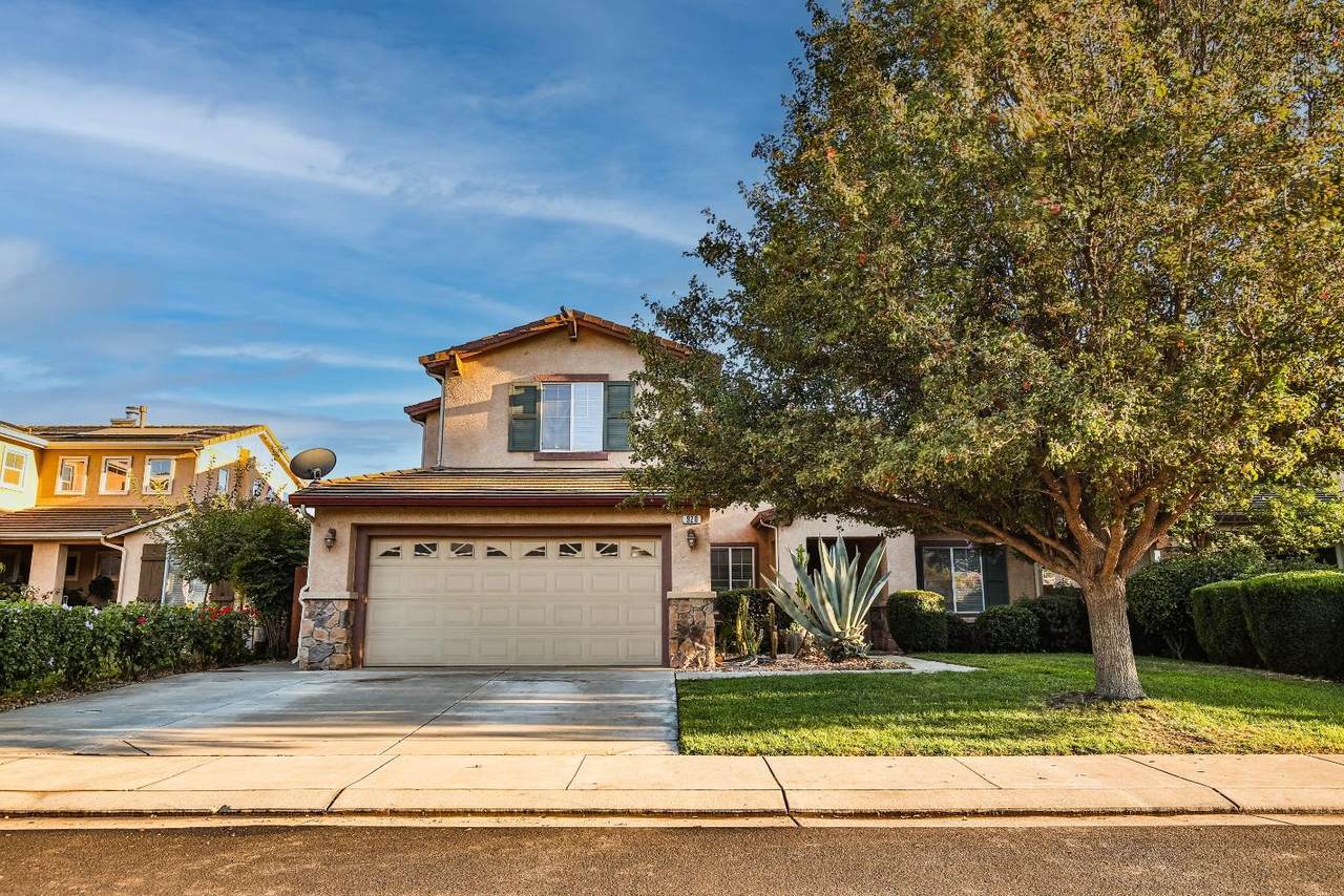 920 Waterman Avenue - Photo 1