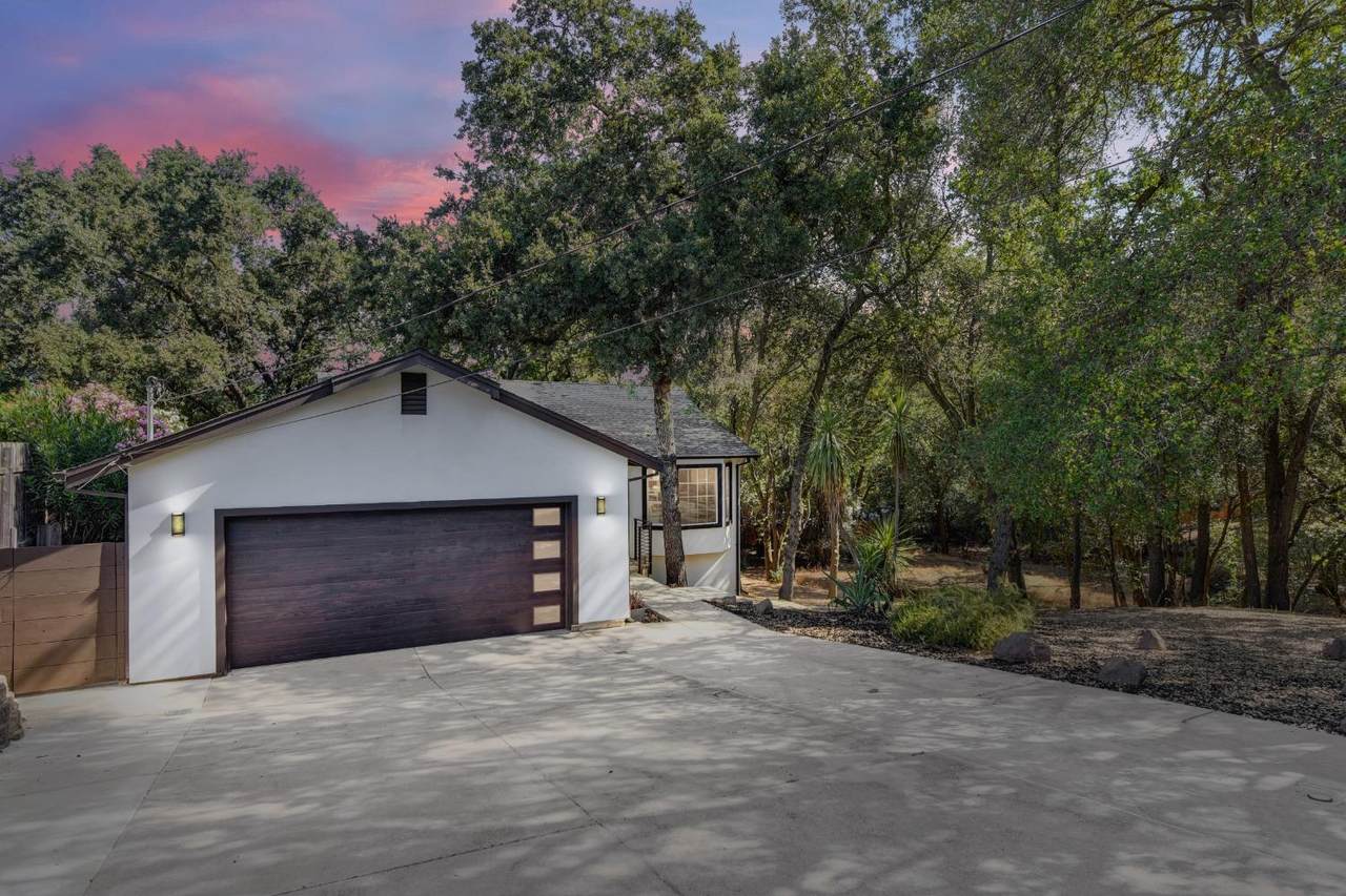 5945 Wedgewood Avenue - Photo 1