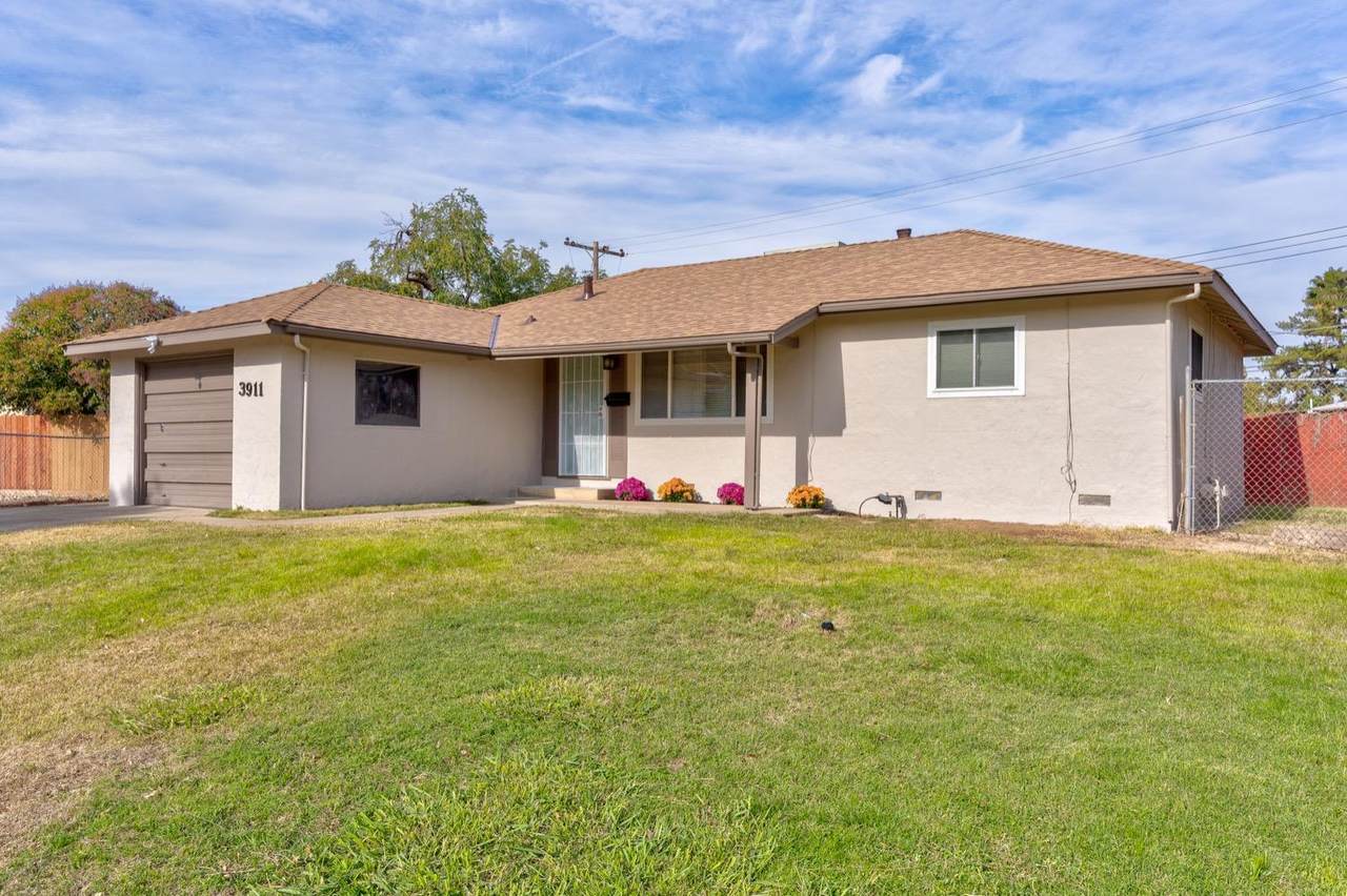 3911 37th Avenue - Photo 1