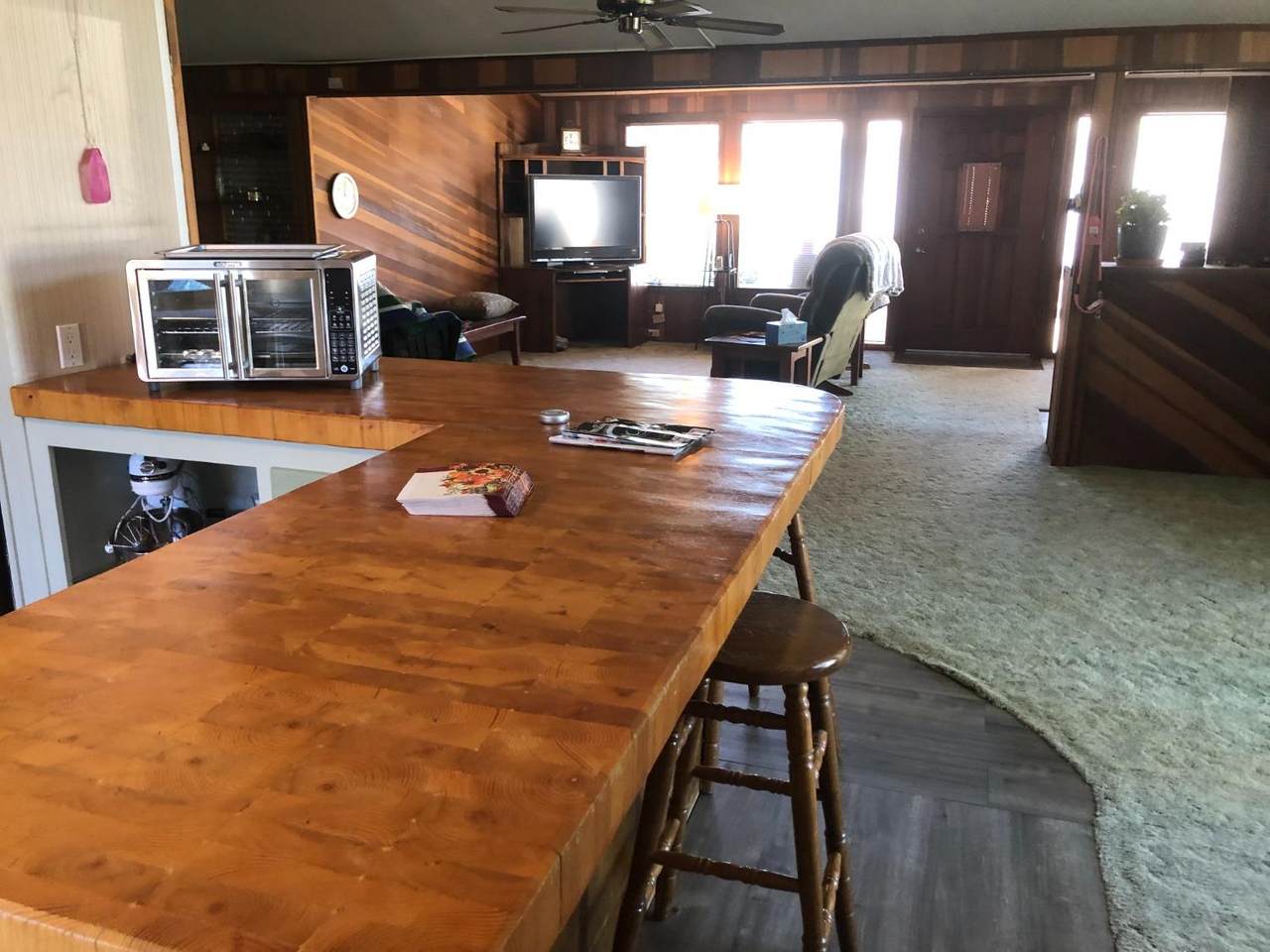 619 Pine Street - Photo 1