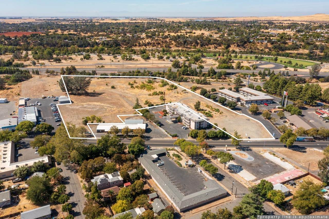 1450 Feather River Boulevard - Photo 1