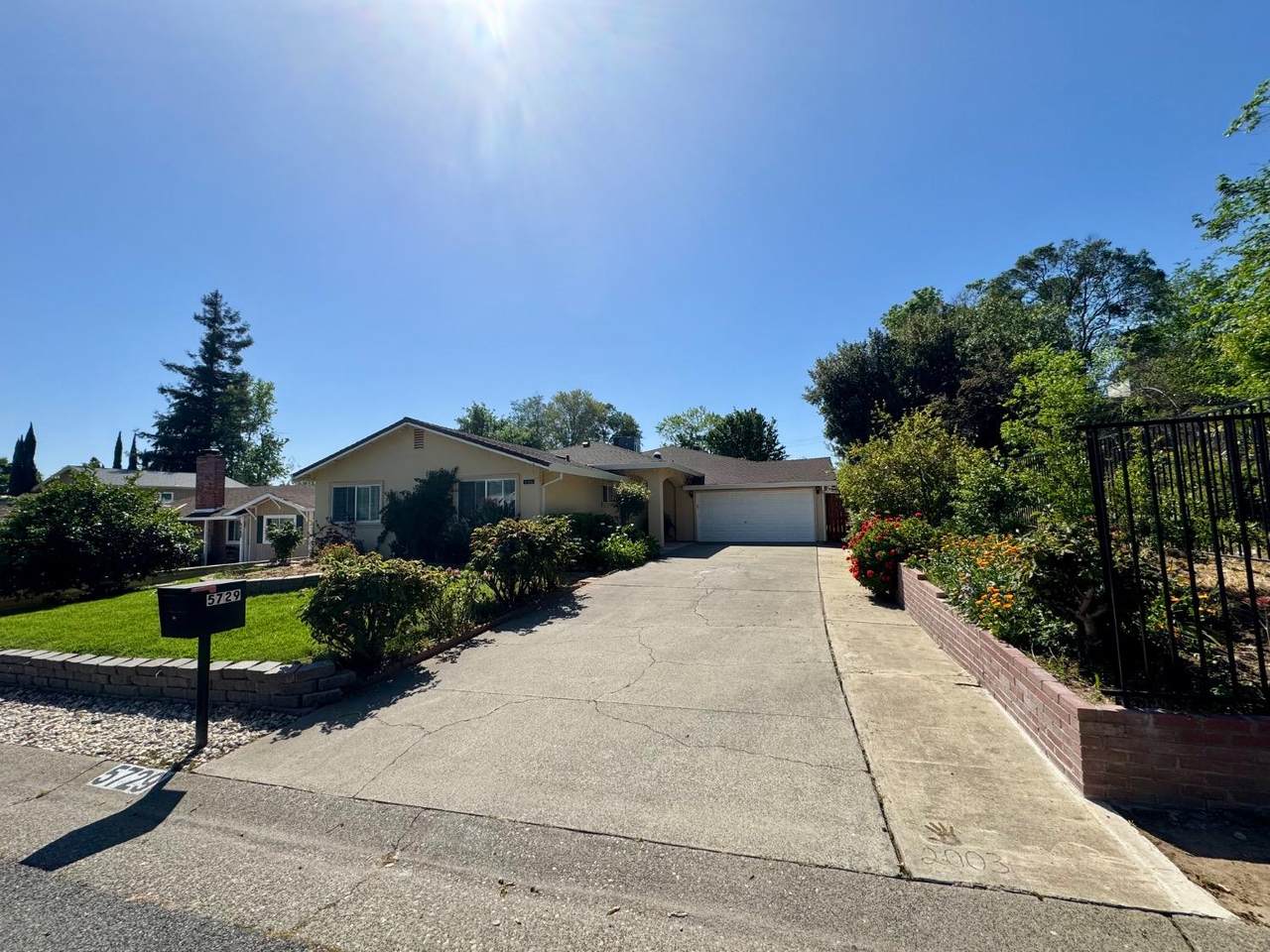 5729 La Field Drive - Photo 1