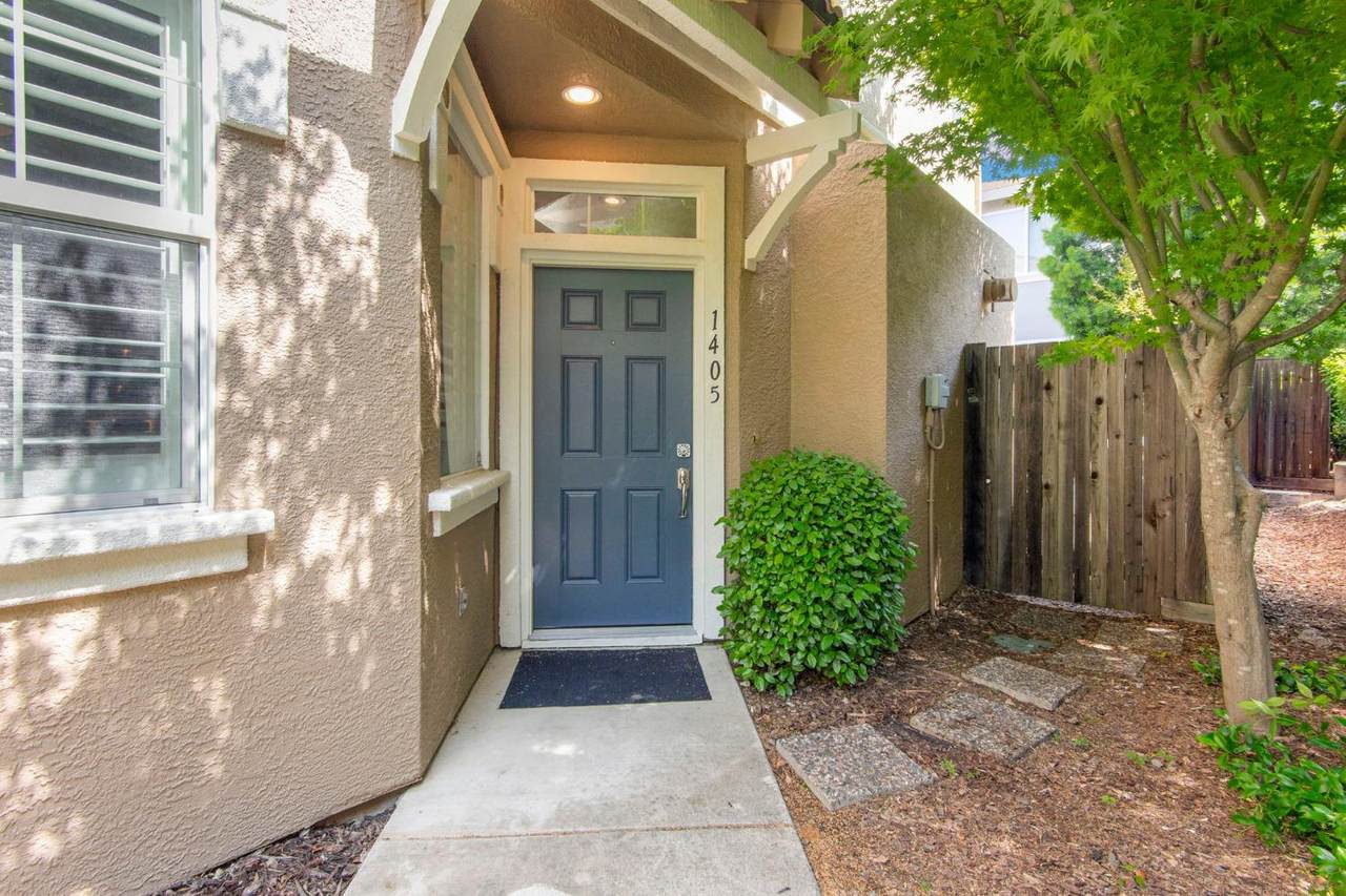 1405 Indiana Way - Photo 1