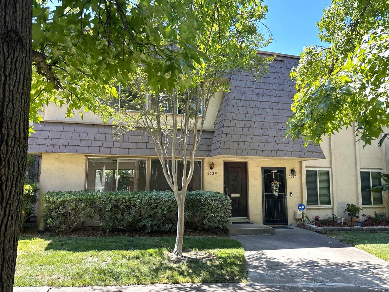 6028 Via Casitas - Photo 1