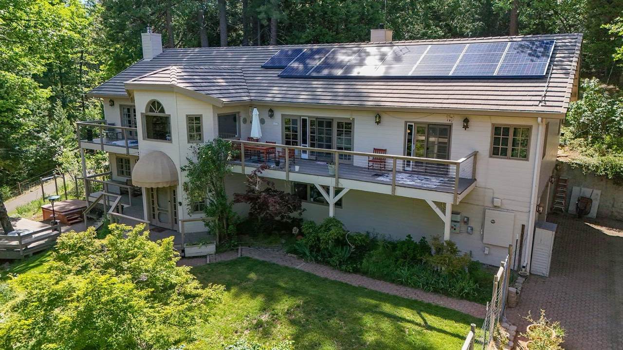 4664 Dio Linda Court - Photo 1