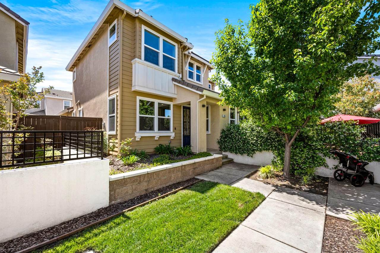 4805 Holden Drive - Photo 1