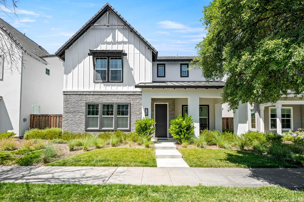 3180 Crocker Drive - Photo 1
