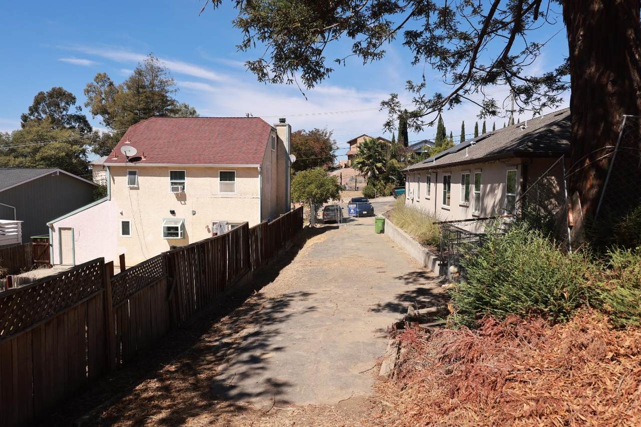 https://bt-photos.global.ssl.fastly.net/sacramento/1280_boomver_2_560866209-2.jpg