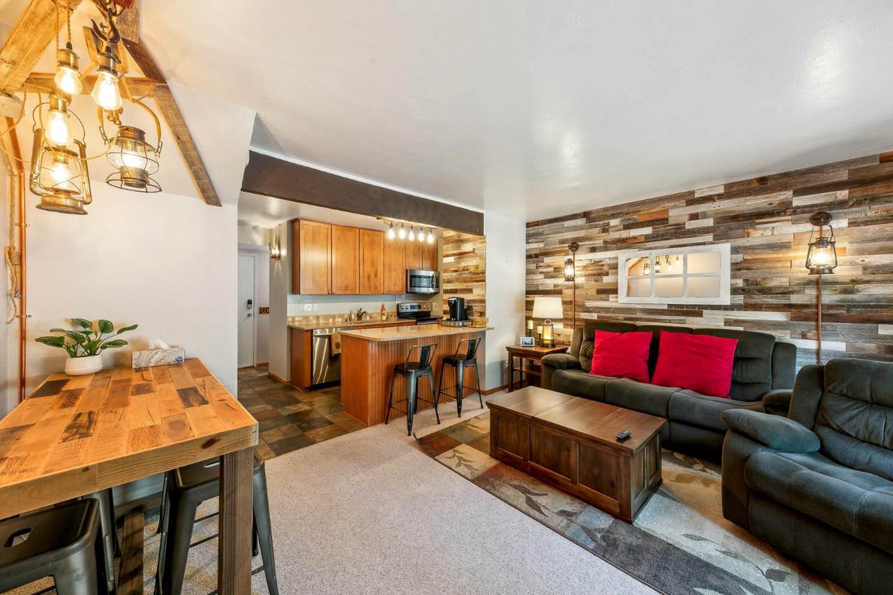 1410 Ski Run Boulevard - Photo 1