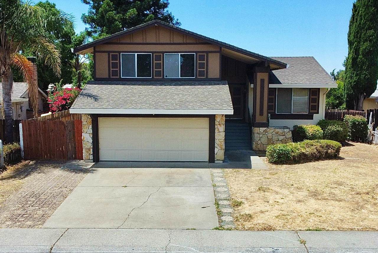7605 Mctavish Circle - Photo 1