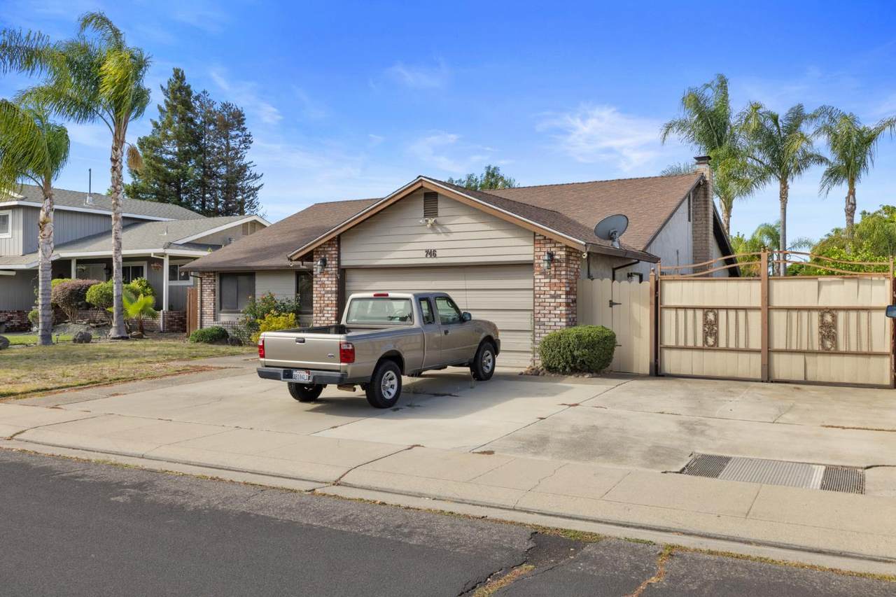 746 Tahoe Street - Photo 1
