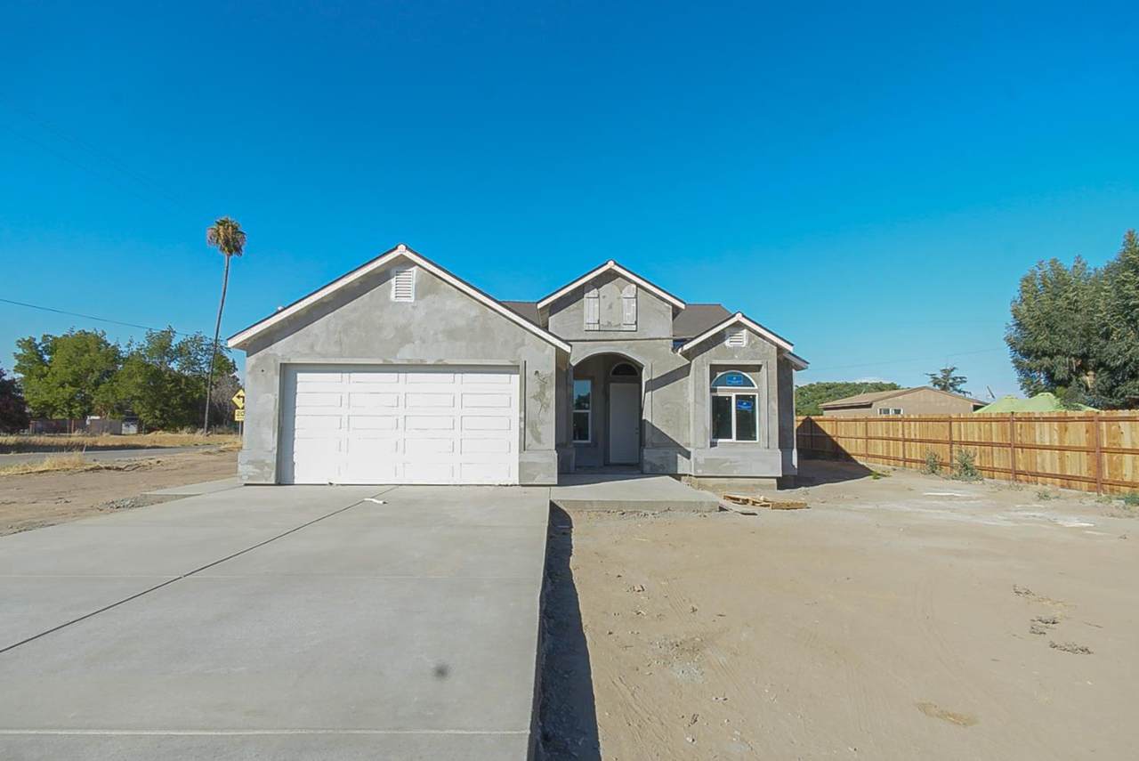 22441 Sinclair Drive - Photo 1