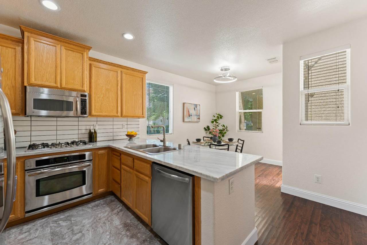https://bt-photos.global.ssl.fastly.net/sacramento/1280_boomver_2_560901196-2.jpg
