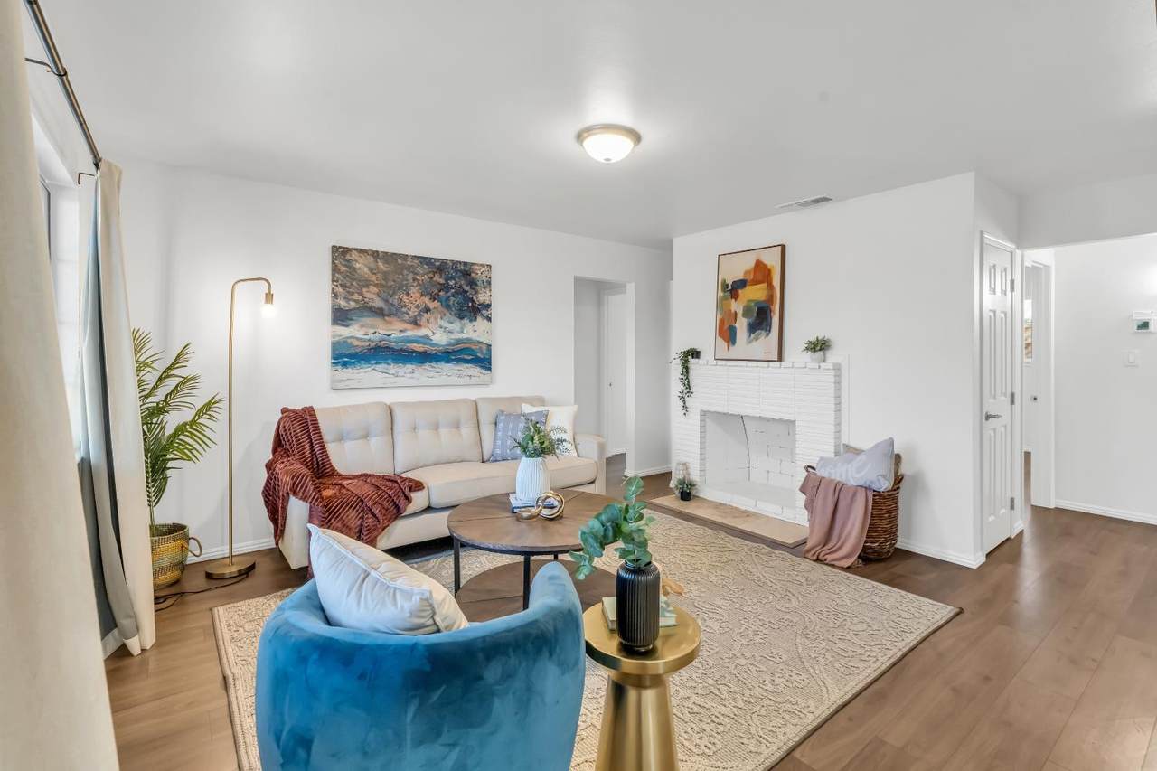 135 Cathcart - Photo 1