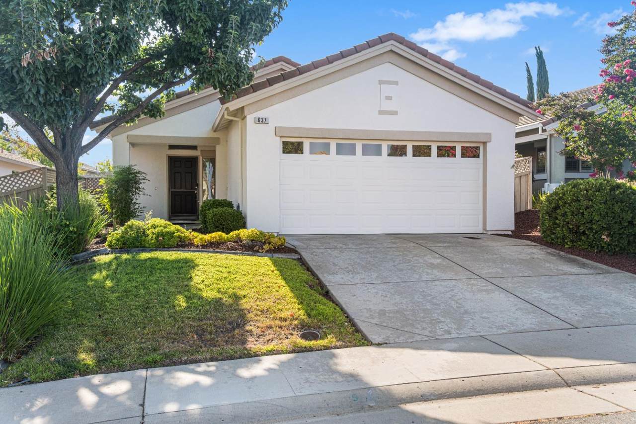 637 Geary Lane - Photo 1