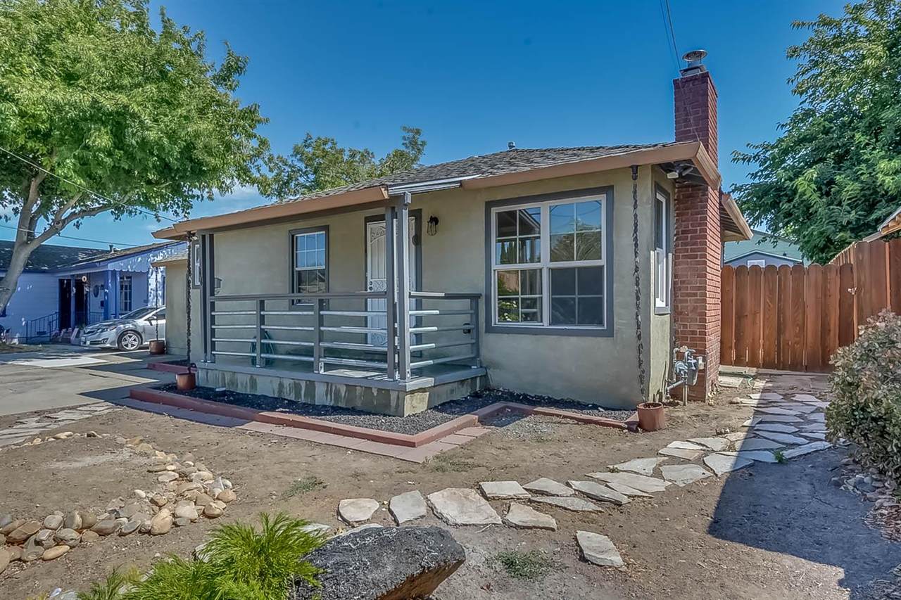 44 Montecello Street - Photo 1
