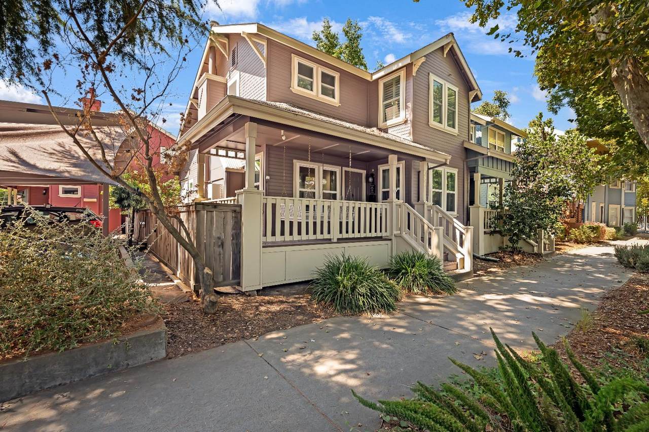 2008 5th Street - Photo 1