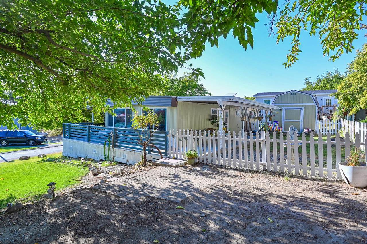 2000 Camanche - Photo 1