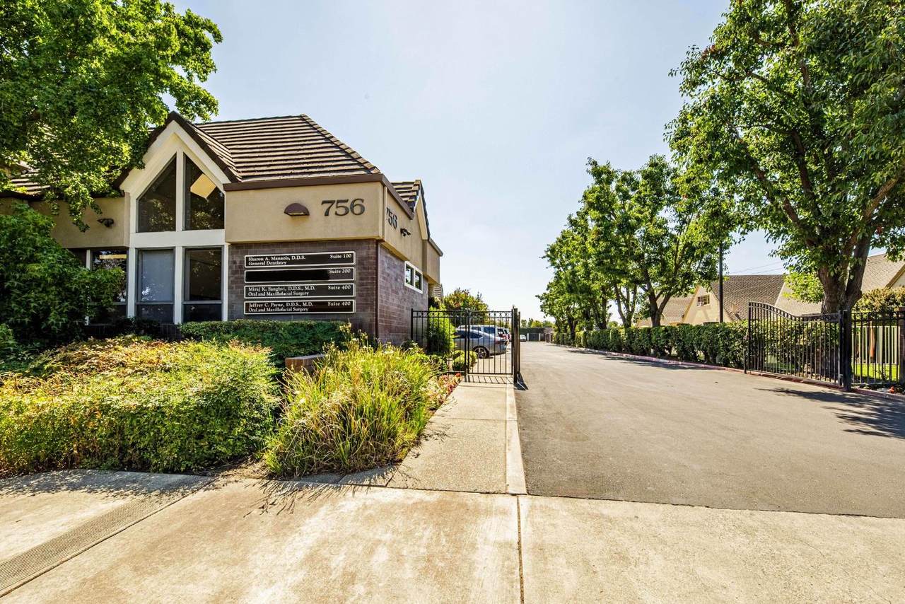 756 Porter Avenue - Photo 1