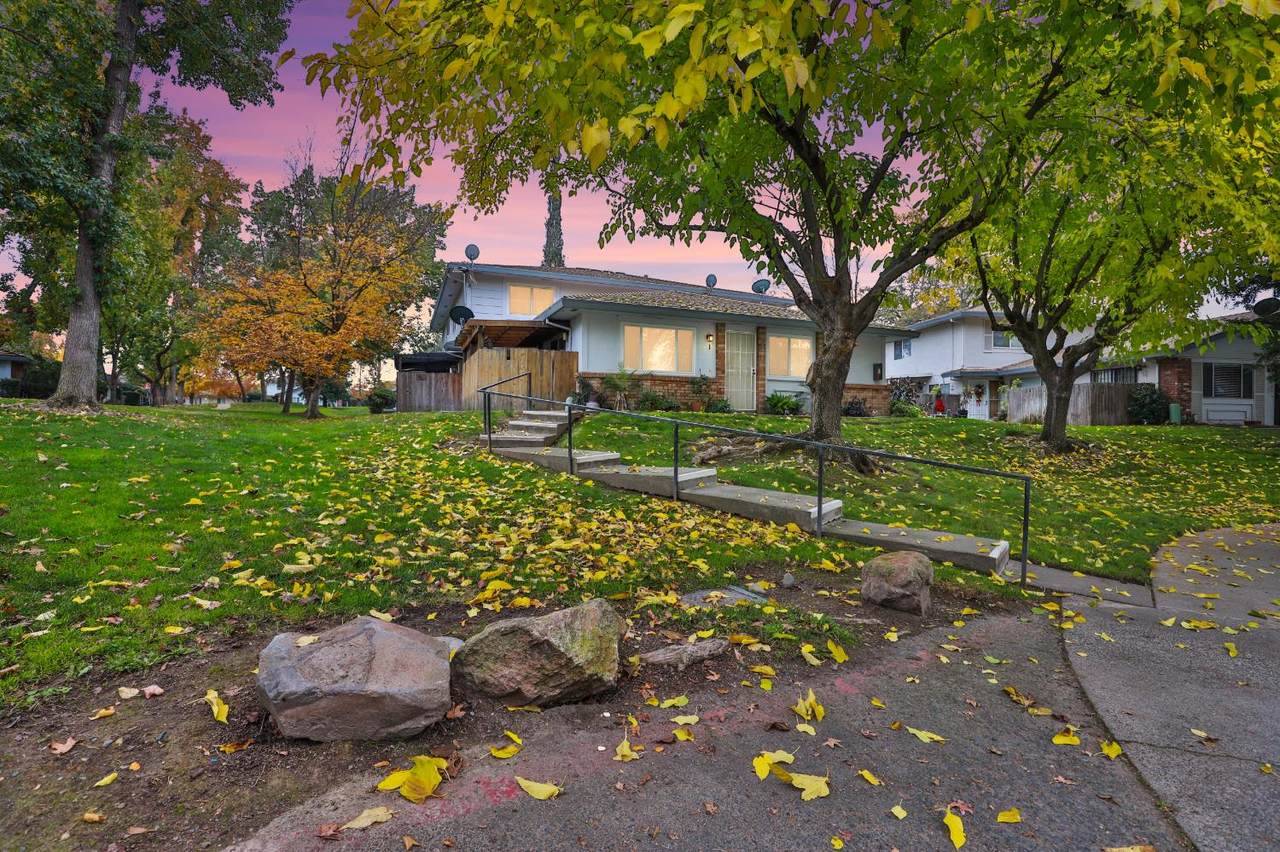 4726 Hayford Way - Photo 1