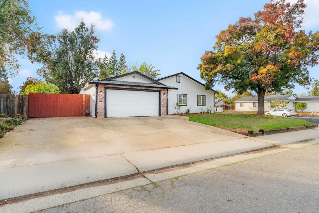 510 Zoe Ann Drive - Photo 1