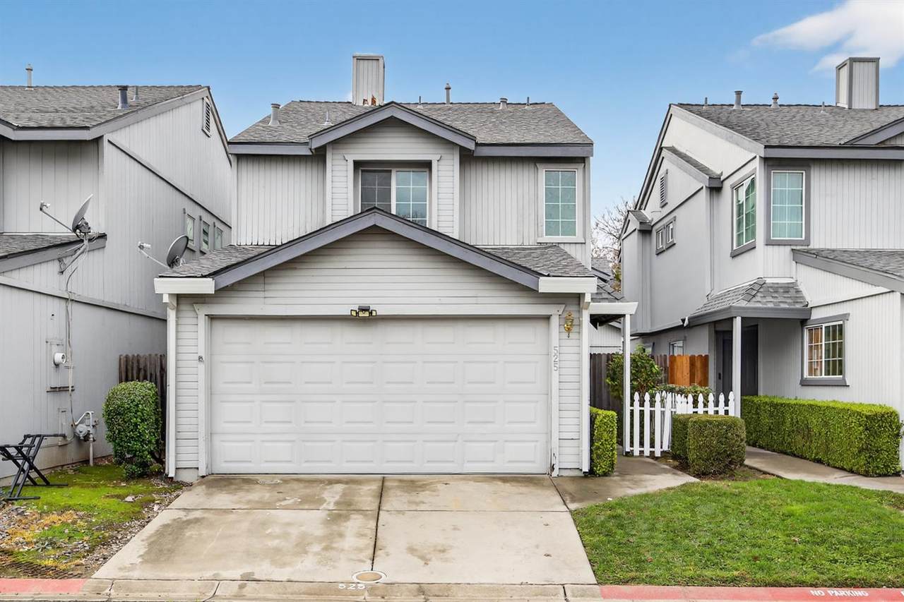 525 Samuel Way - Photo 1