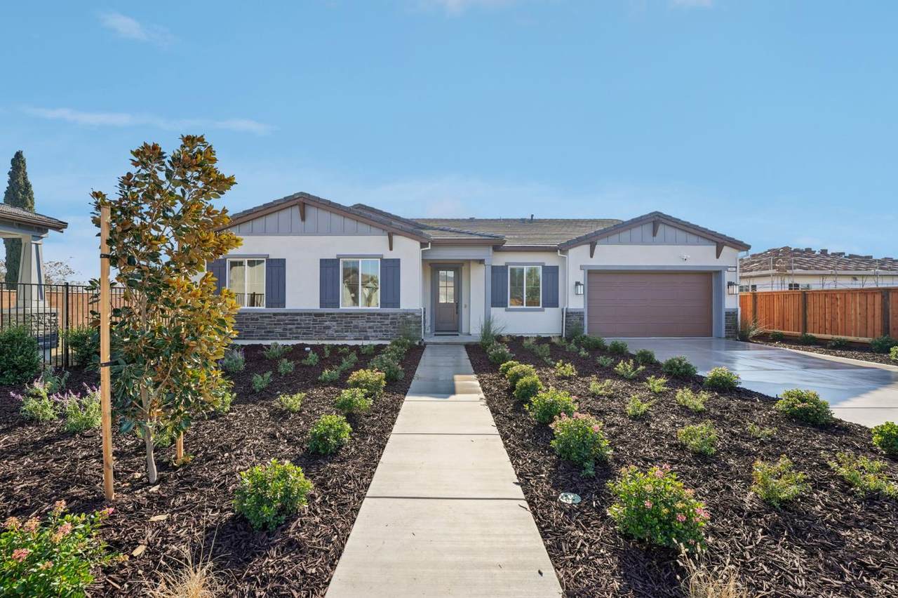 1862 Bluejay Drive - Photo 1