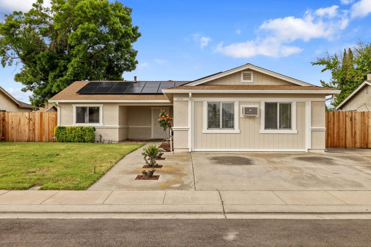 1494 Hilary Way - Photo 1