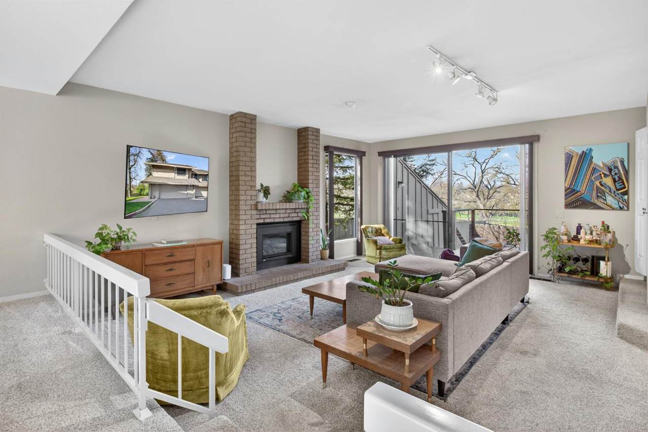 1729 Edgebrook Drive - Photo 1