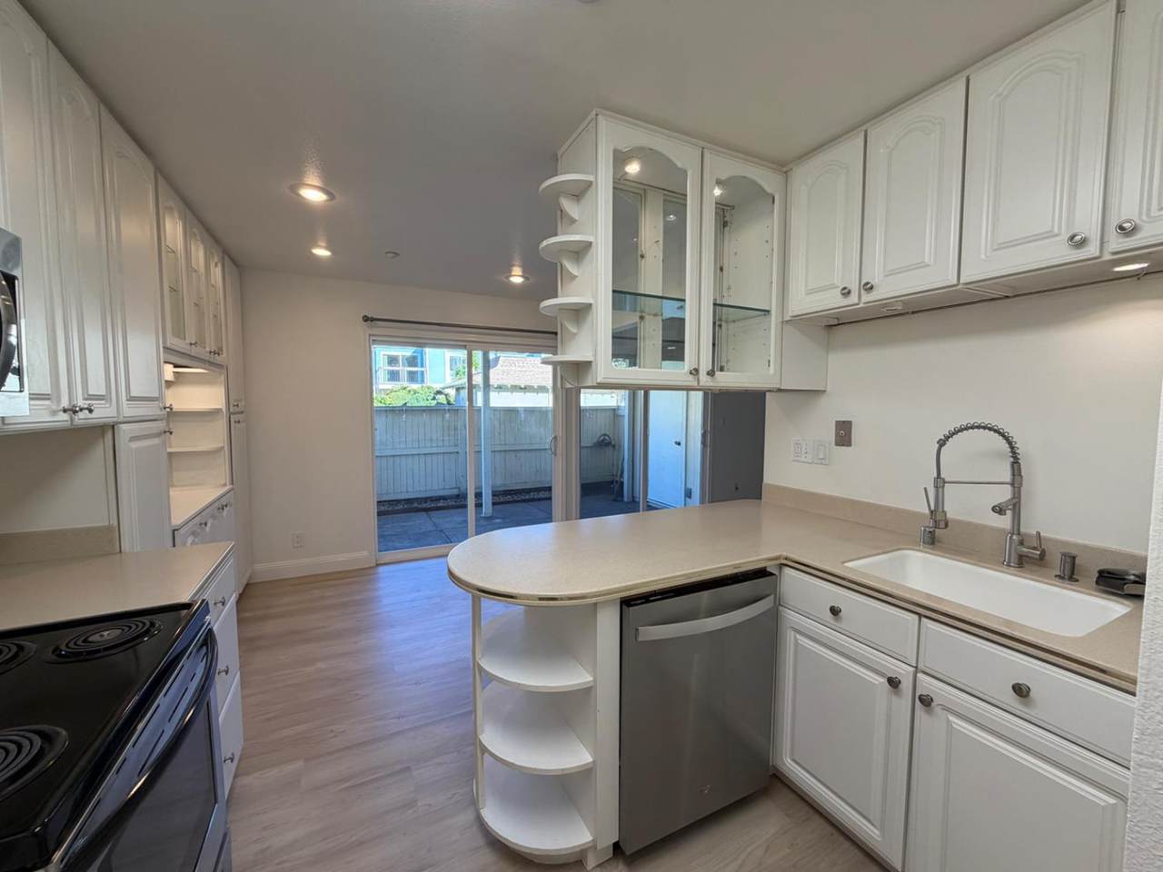https://bt-photos.global.ssl.fastly.net/sacramento/1280_boomver_2_561041458-2.jpg