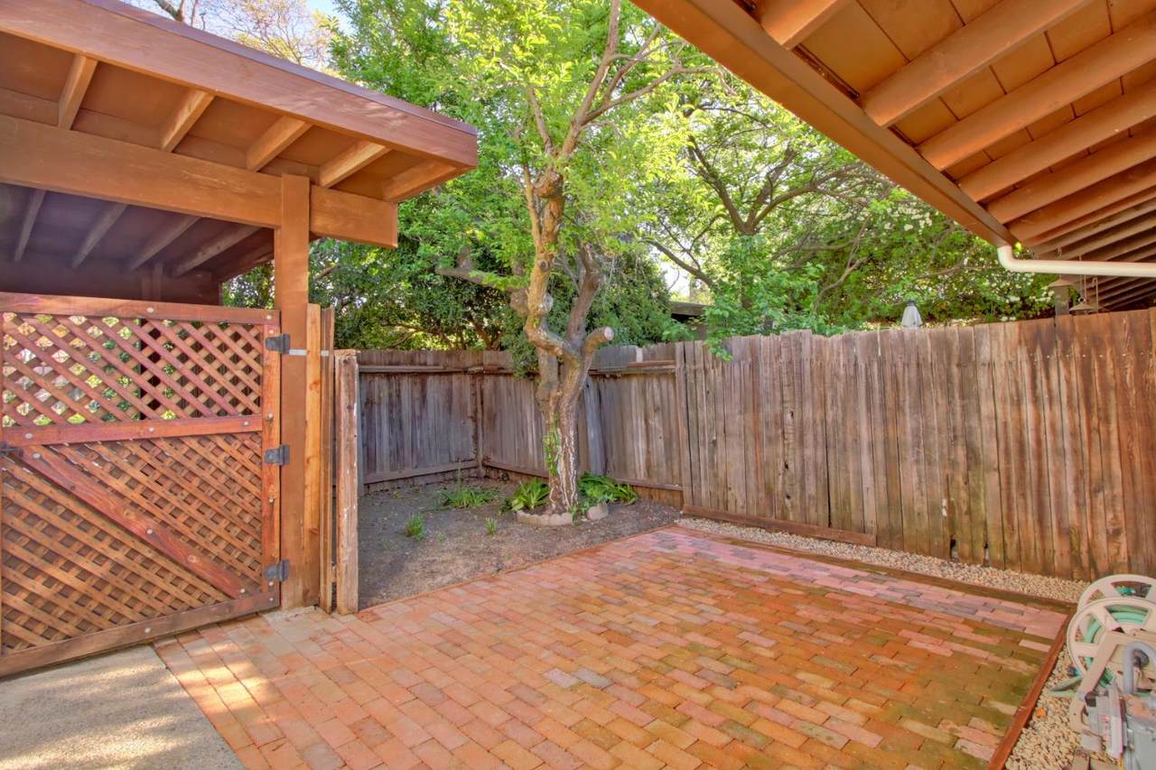 https://bt-photos.global.ssl.fastly.net/sacramento/1280_boomver_2_561057362-2.jpg