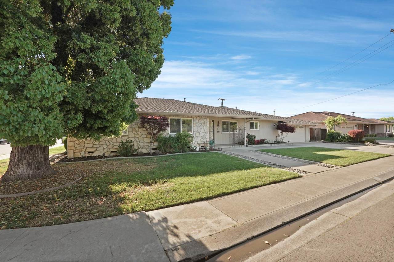 https://bt-photos.global.ssl.fastly.net/sacramento/1280_boomver_3_561058347-2.jpg