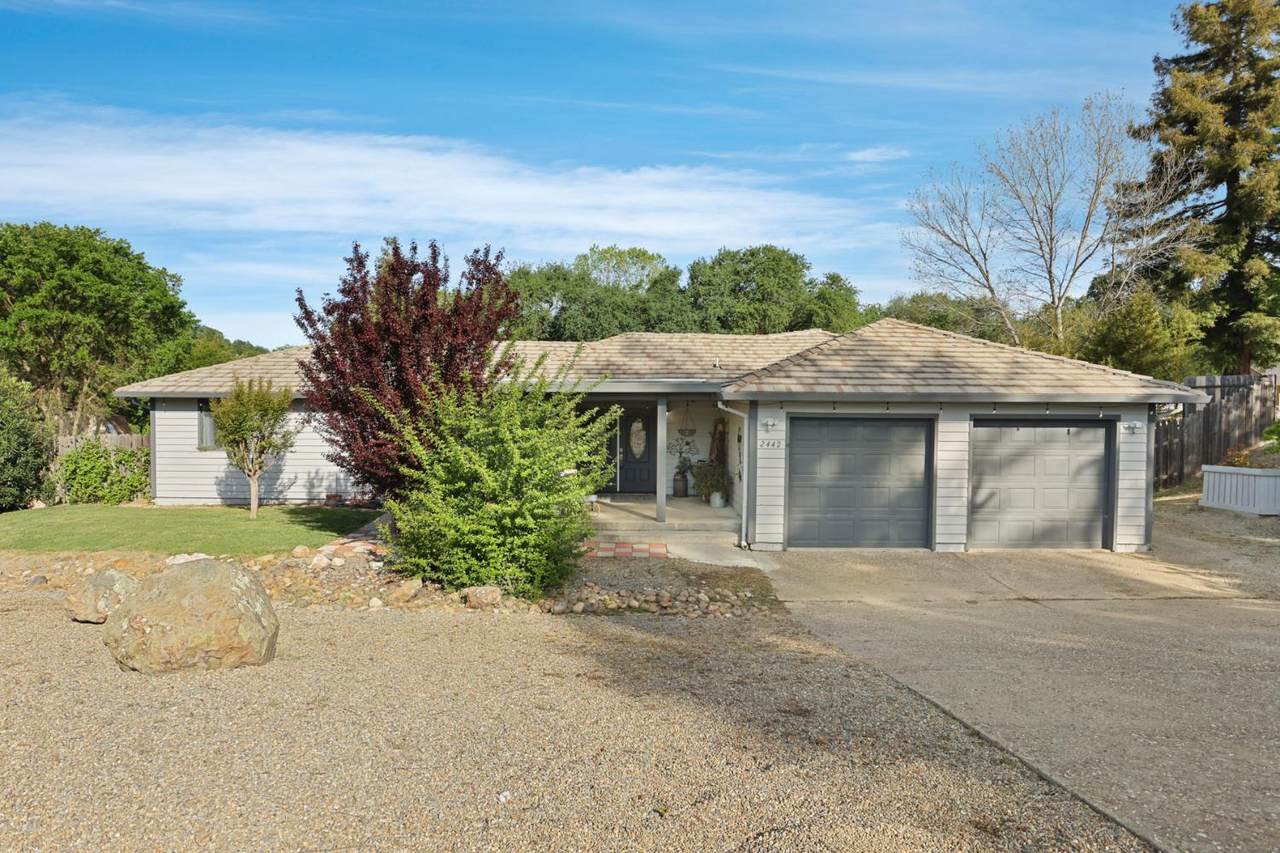 2442 Huckleberry Lane - Photo 1