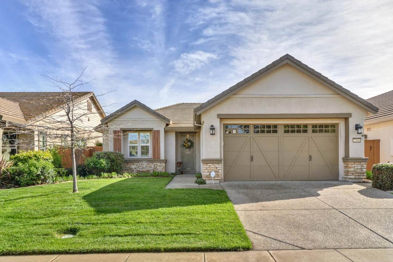 7560 Chatsworth Circle - Photo 1