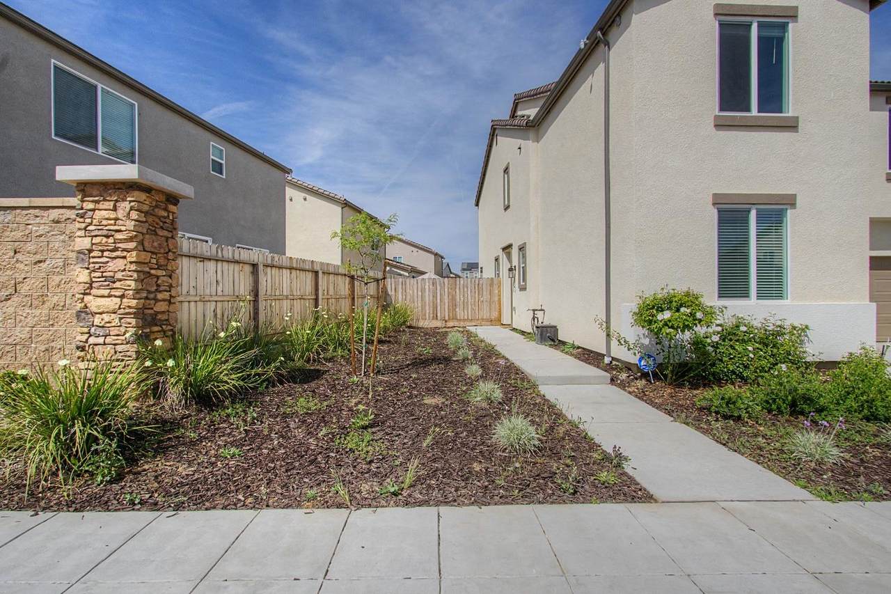 https://bt-photos.global.ssl.fastly.net/sacramento/1280_boomver_2_561062041-2.jpg