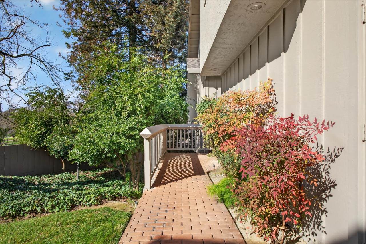 https://bt-photos.global.ssl.fastly.net/sacramento/1280_boomver_2_561062381-2.jpg
