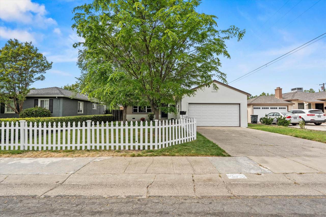 https://bt-photos.global.ssl.fastly.net/sacramento/1280_boomver_2_561064506-2.jpg