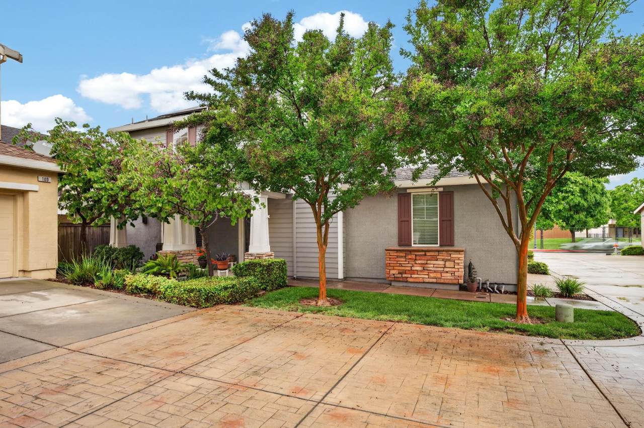 130 Soaring Hawk Lane - Photo 1
